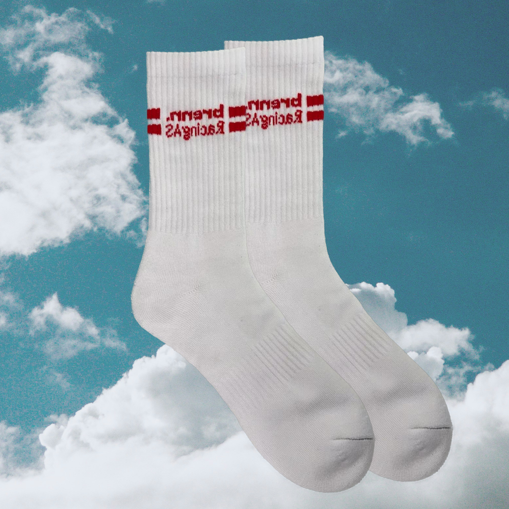 brenn. racing AS - hvite tennissokker i bomullsblanding.